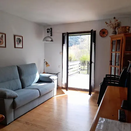 Con Terraza Y Jardin Besiberri 1